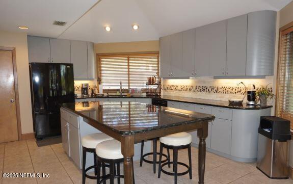 Building Photo - 2026 Cherokee Dr