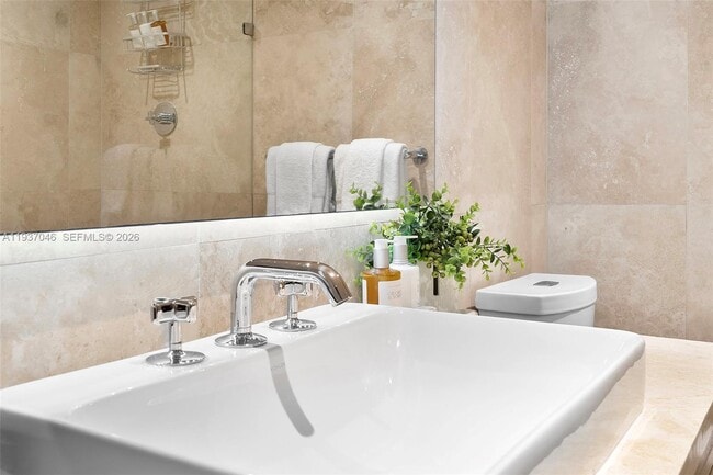 Building Photo - 102 24th St