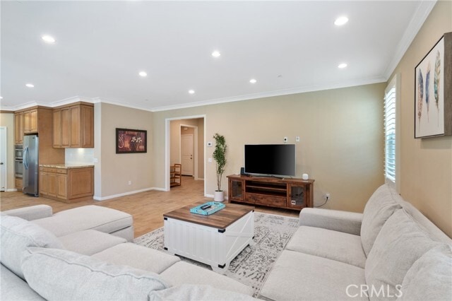 Building Photo - 61 Crestwick