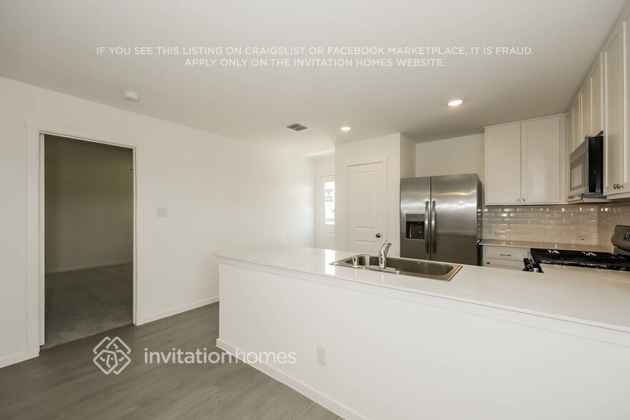 Building Photo - 1202 Canyon Wren Dr
