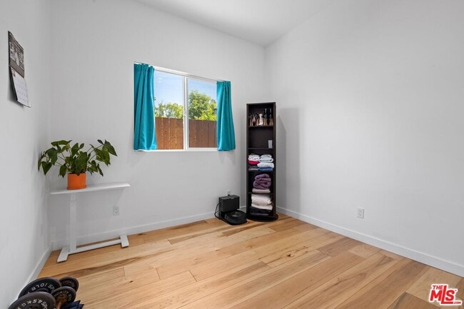 Building Photo - 3170 Glenmanor Pl