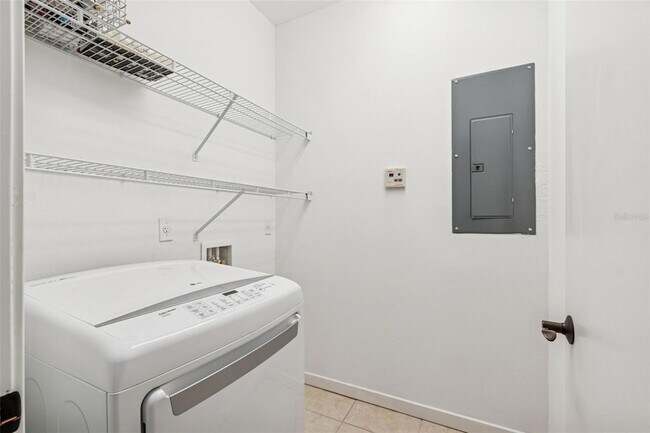 Building Photo - 1685 Laurel St