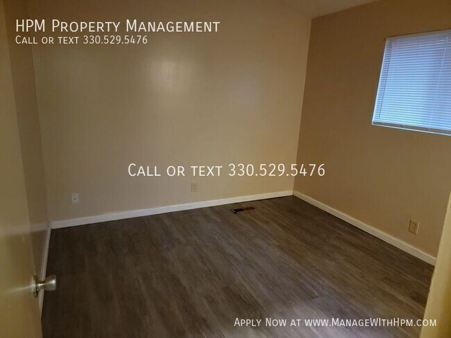 Building Photo - 2365 Newton-