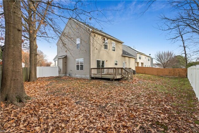 Building Photo - 60 Manilla Ln
