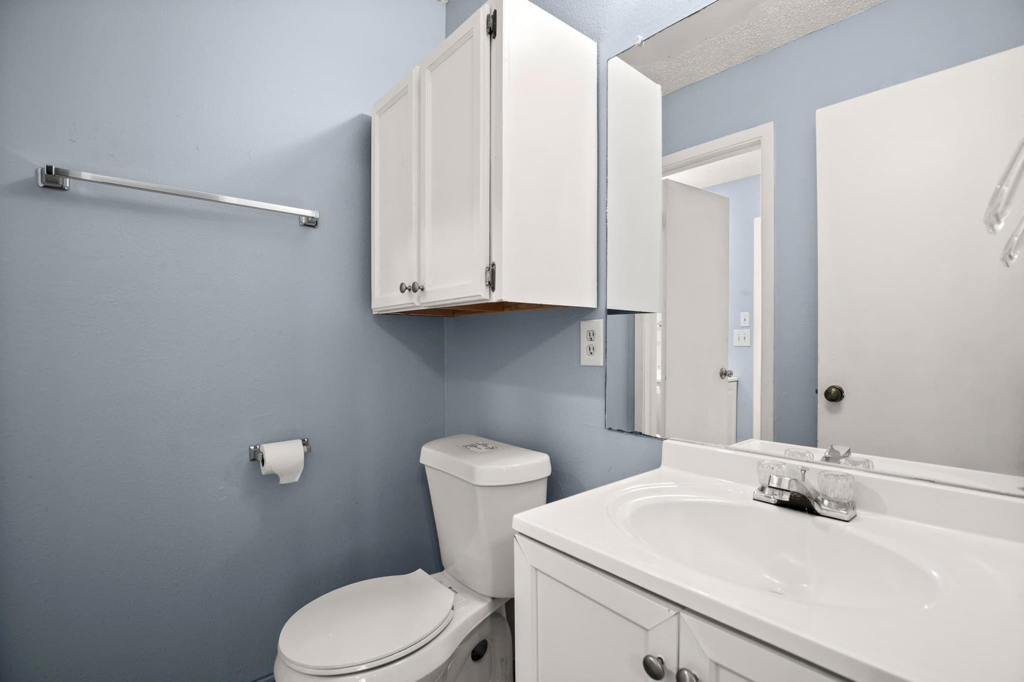 Building Photo - 5402 Brompton Cir