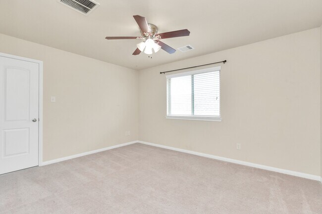 Building Photo - 3018 Shadowbrook Chase Ln