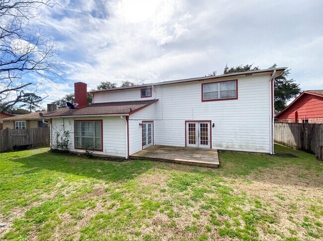 Building Photo - 13834 New Village Ln