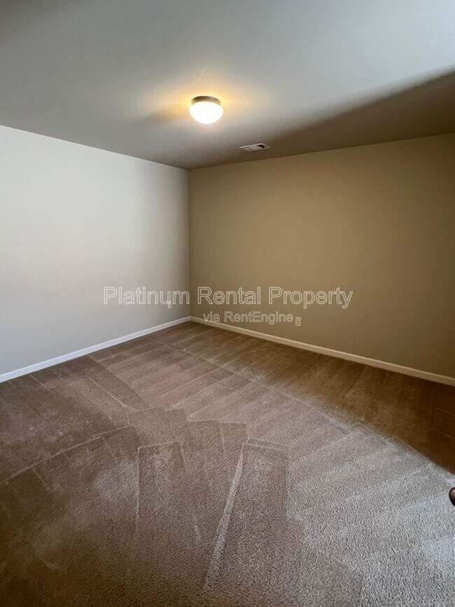 Building Photo - 4770 Leatherstone Way