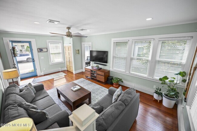 Building Photo - 50 Waverly Pl