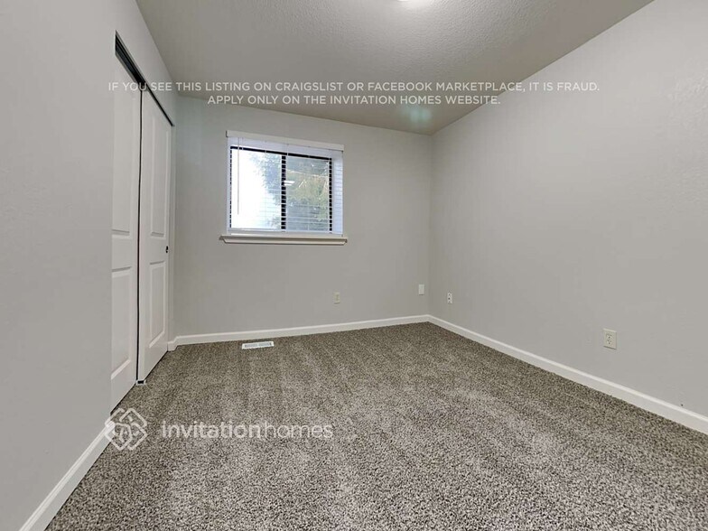 Building Photo - 6033 54th Ct SE