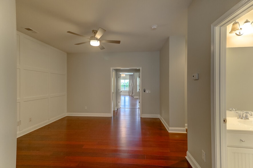 Loft area upstairs - 2069 Kings Gate Ln