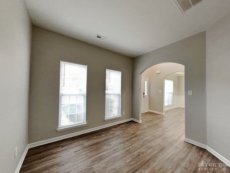 Building Photo - 2834 Oakdale Pasture Dr