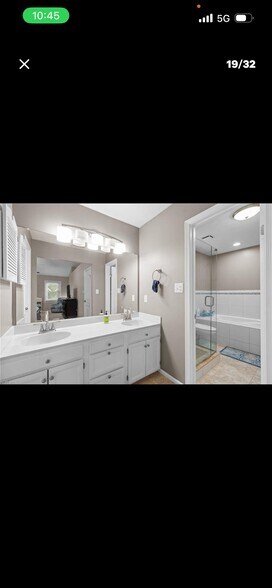 Building Photo - 181 Golden Maple Dr