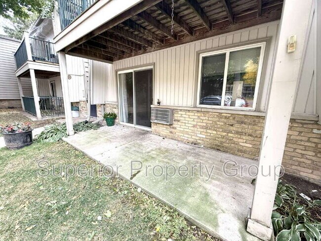 Building Photo - 2404 Independence Ln