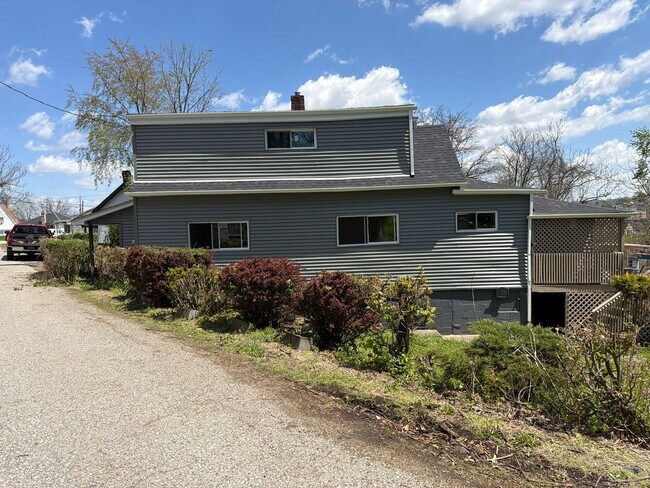 Building Photo - **4 Bedroom Home for Rent – Fully Renovated in Trinity School District – $2,200/month**