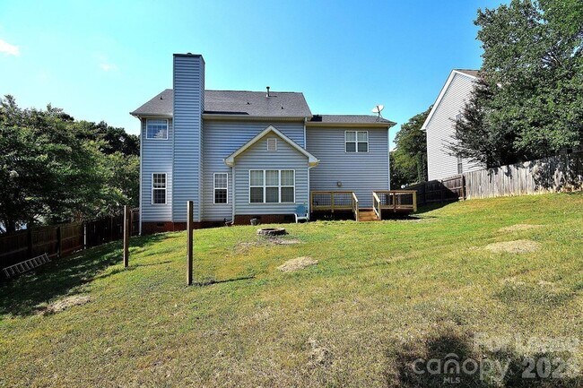 Building Photo - 2941 Glen Summit Dr
