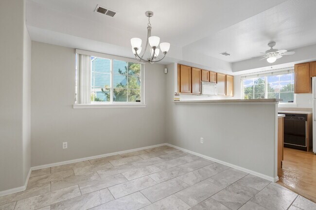 Building Photo - Bright End-Unit Townhome with 3 Beds, 2.5 ...