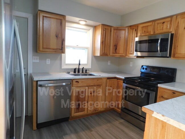 Building Photo - 2090 Prudence Rd