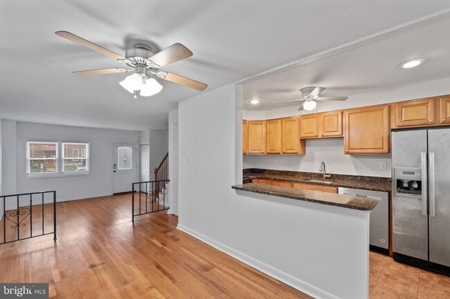 Building Photo - 3 Bedroom Dundalk