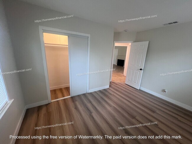 Building Photo - Nice Home For Rent