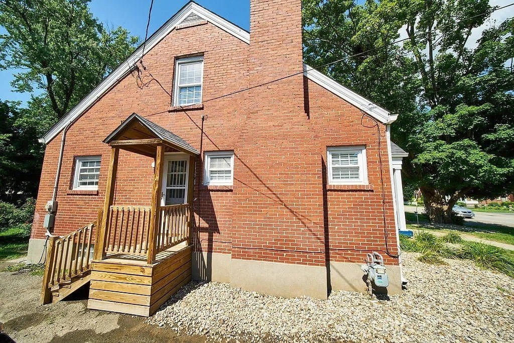 Building Photo - 3509 Warner Ave