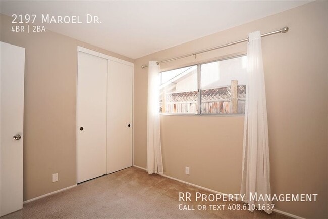 Building Photo - 2197 Maroel Dr