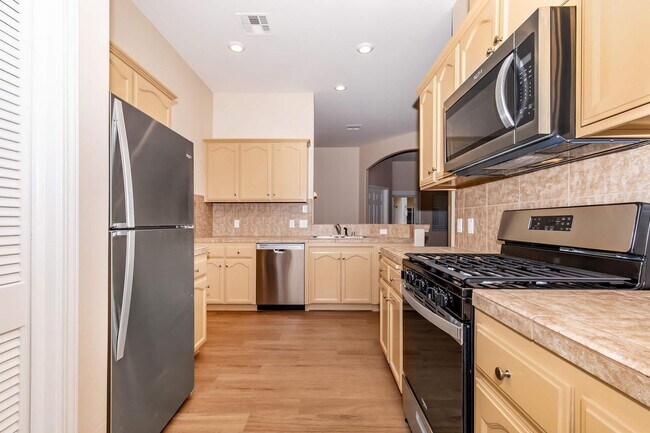 Building Photo - 625 Jasmine Parke Dr