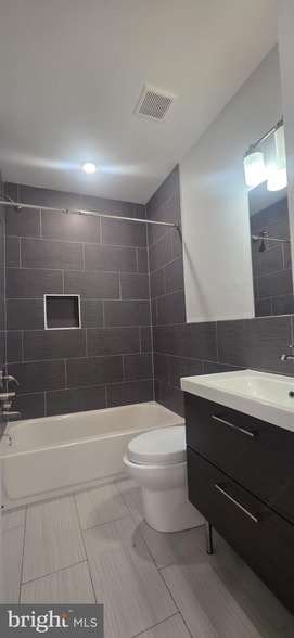 Building Photo - 2208 N 7th St