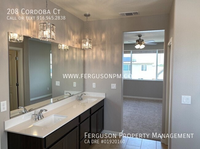 Building Photo - 208 Cordoba Ct