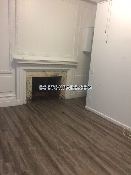 Building Photo - 91 Westland Ave