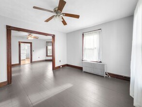 Building Photo - 634 High St