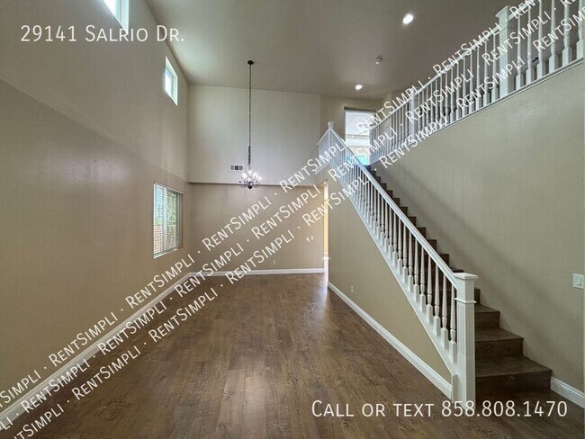 Building Photo - 29141 Salrio Dr