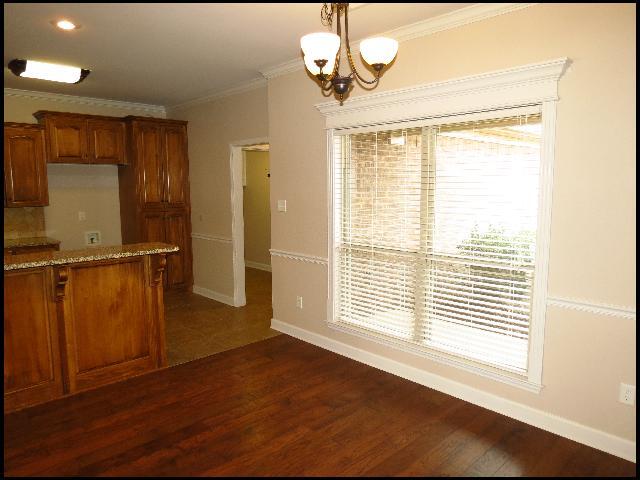 Building Photo - 1005 Puritan Dr