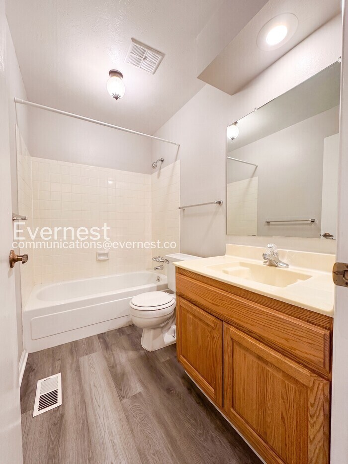 Building Photo - 9695 W 81st Ave