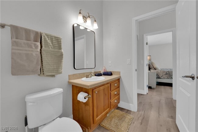 Building Photo - 6425 W Quail Ave