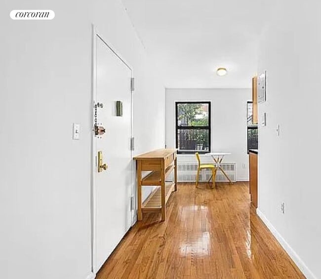 Building Photo - 10 Fort Greene Pl