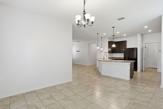 Building Photo - Single-Story Solar-Powered Home Near Braunig Lake – Comfortable & Convenient!