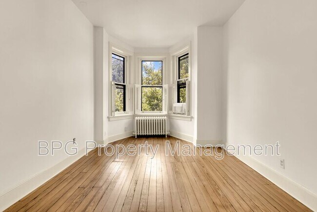 Building Photo - 1302 S St NW