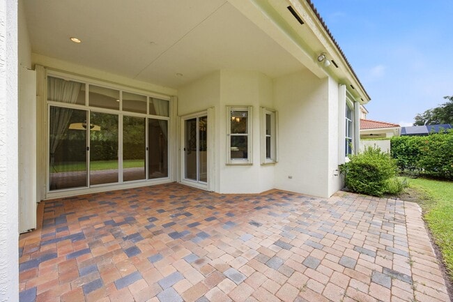 Building Photo - 195 Sedona Way