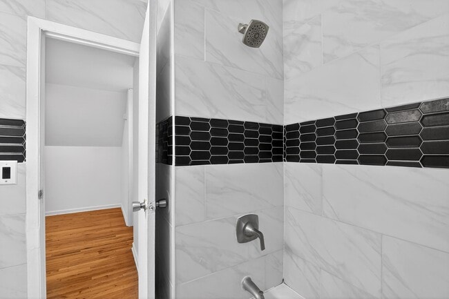 Building Photo - 16 Crossgate Rd