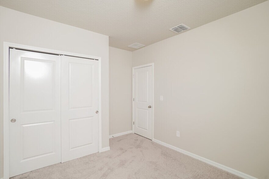 Building Photo - 38899 Harlow Rose Dr