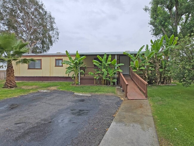 Building Photo - 8633 E Brundage Ln