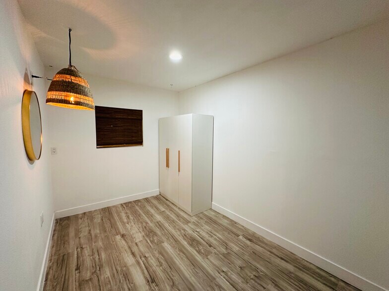 Building Photo - 2707 Cridge St