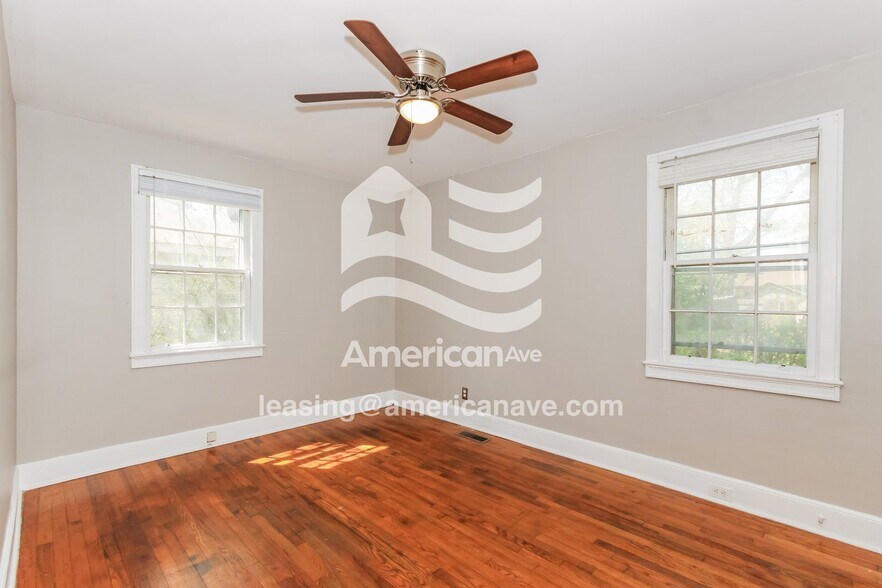 Building Photo - 318 Lyles St