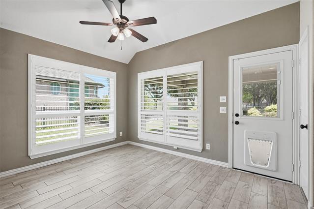 Building Photo - 900 Muirfield Dr