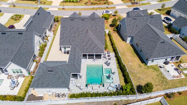 Building Photo - 70 Sidecamp Rd