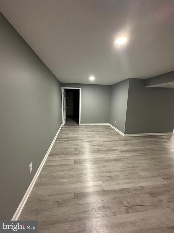 Building Photo - 5 Jonquil Pl