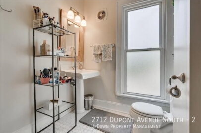 Building Photo - 2712 Dupont Ave S