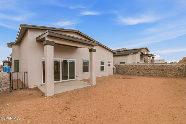 Building Photo - 15340 Resolve Dr