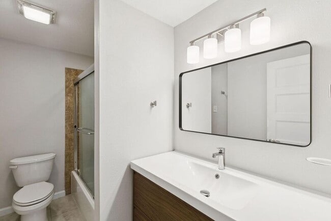 Building Photo - 3324 Claymore Dr